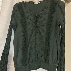 American Eagle Green floral blouse